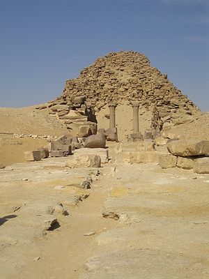 Пирамида фараона Сахуры в Абусире