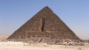 пирамида микерина