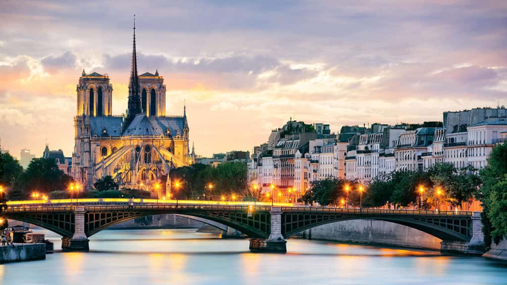 Мост через Сену, Париж, Франция