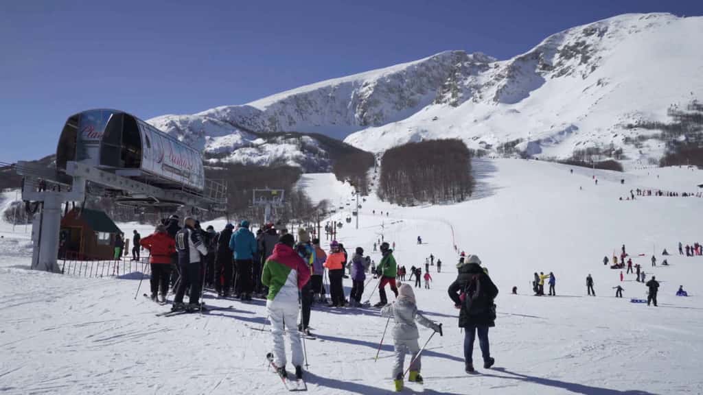Снежные склоны горнолыжного курорта Савин, Жабляк, Черногория