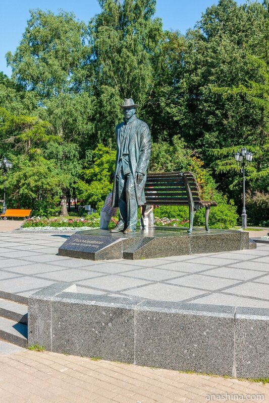 Памятник Рахманинову, Великий Новгород