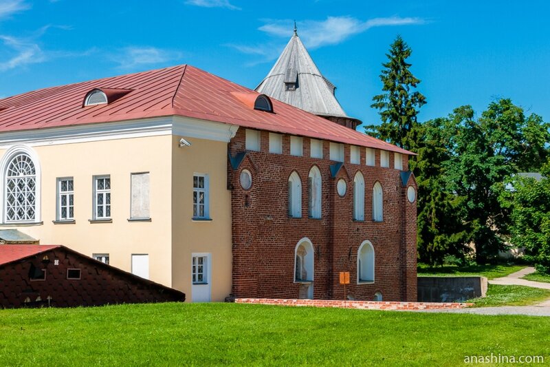 Владычная (Грановитая) палата, Новгород