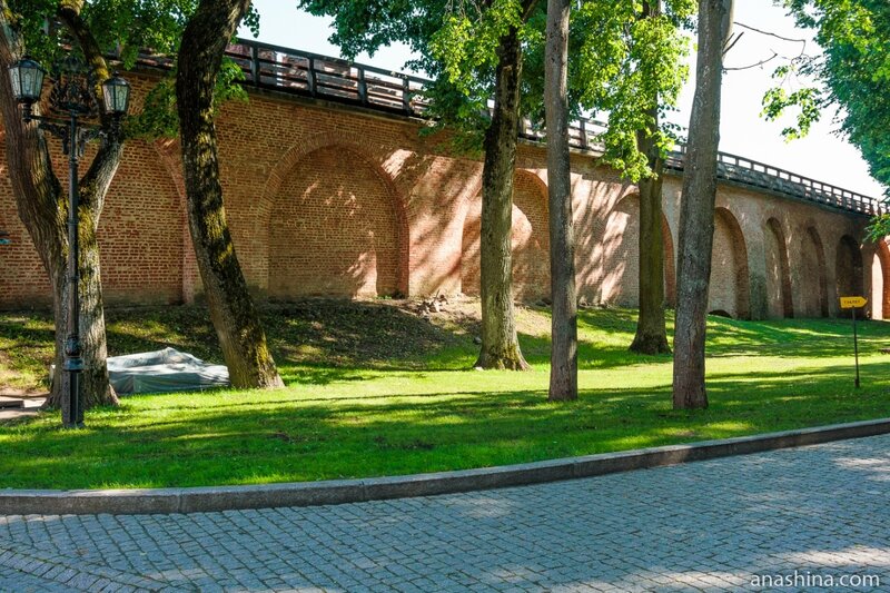 Крепостные стены, Новгородский кремль