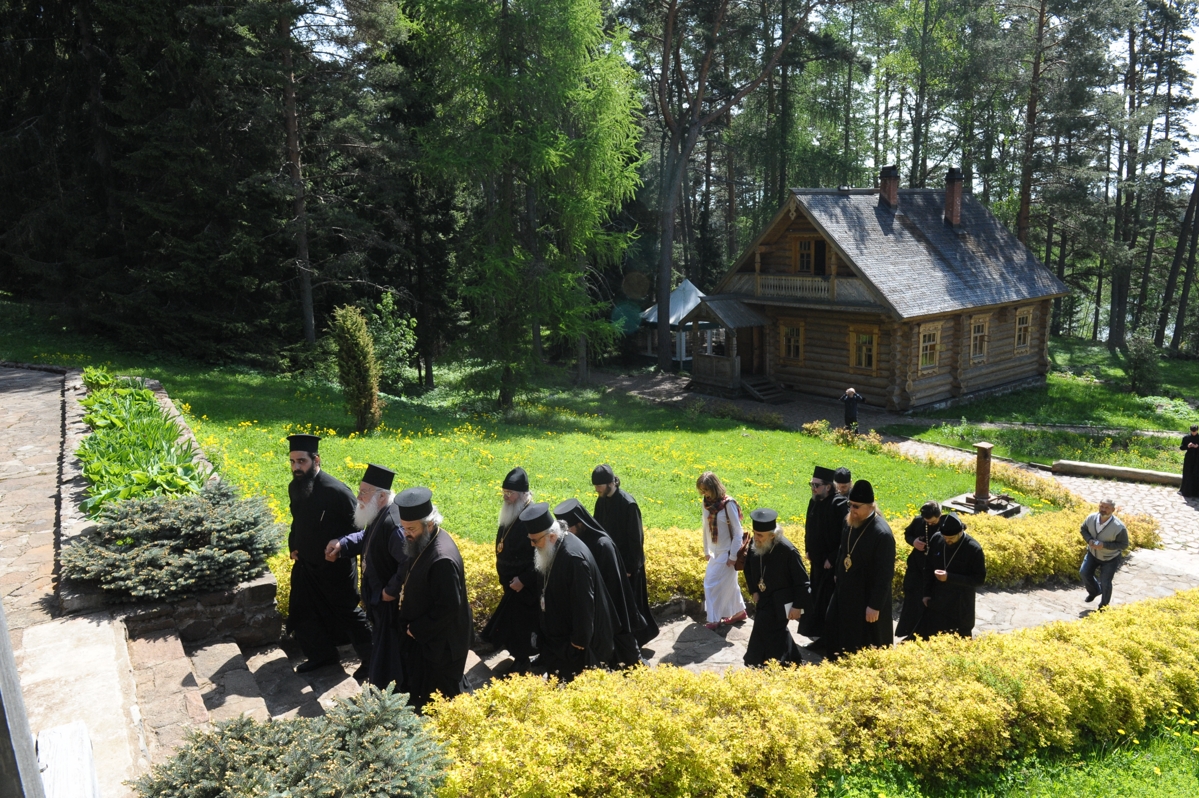 Валаам какой монастырь. Спасо-Преображенский монастырь Валаам. Спасо-Преображенский монастырь на острове Валаам. Преображенский Валаамский ставропигиальный мужской монастырь. Преображенский скит Валаамского монастыря.