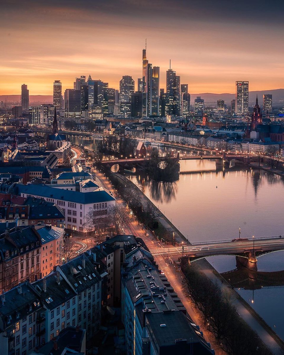 Франкфурт на майне земля германии русская реклама квартира на продаже