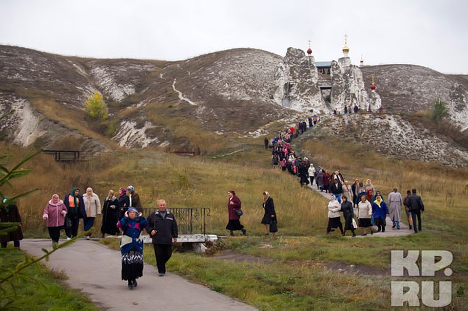 Костомаровский женский монастырь - одно из излюбленных паломнических мест воронежцев. 