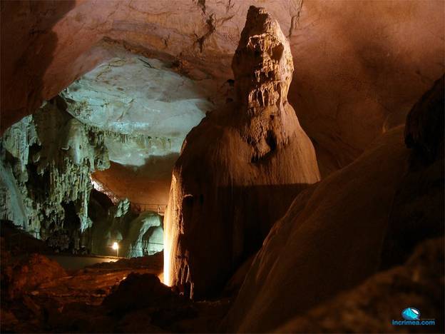 Пещера Эмине-Баир-Хосар. Зал идолов. Симферополь.