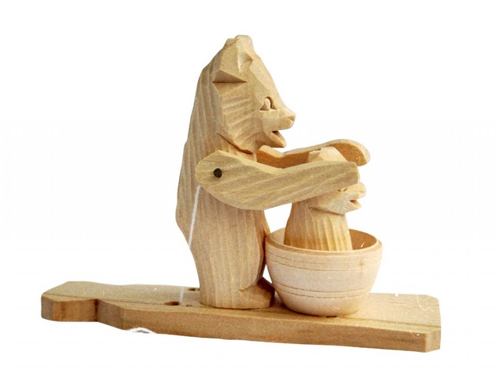 Богородская игрушка. Традиционная резьба по дереву и народный юмор