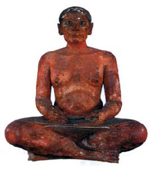 Статуя писца Каи из гробницы в Саккаре