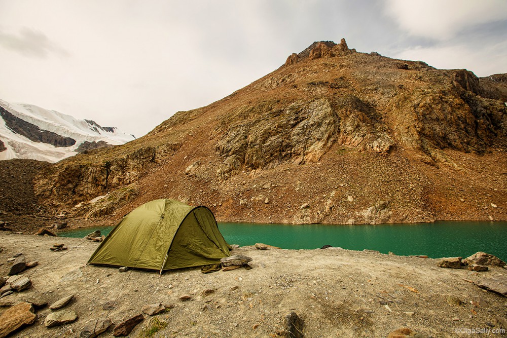 Tent in Altai Mountains, blue lake, Aktru